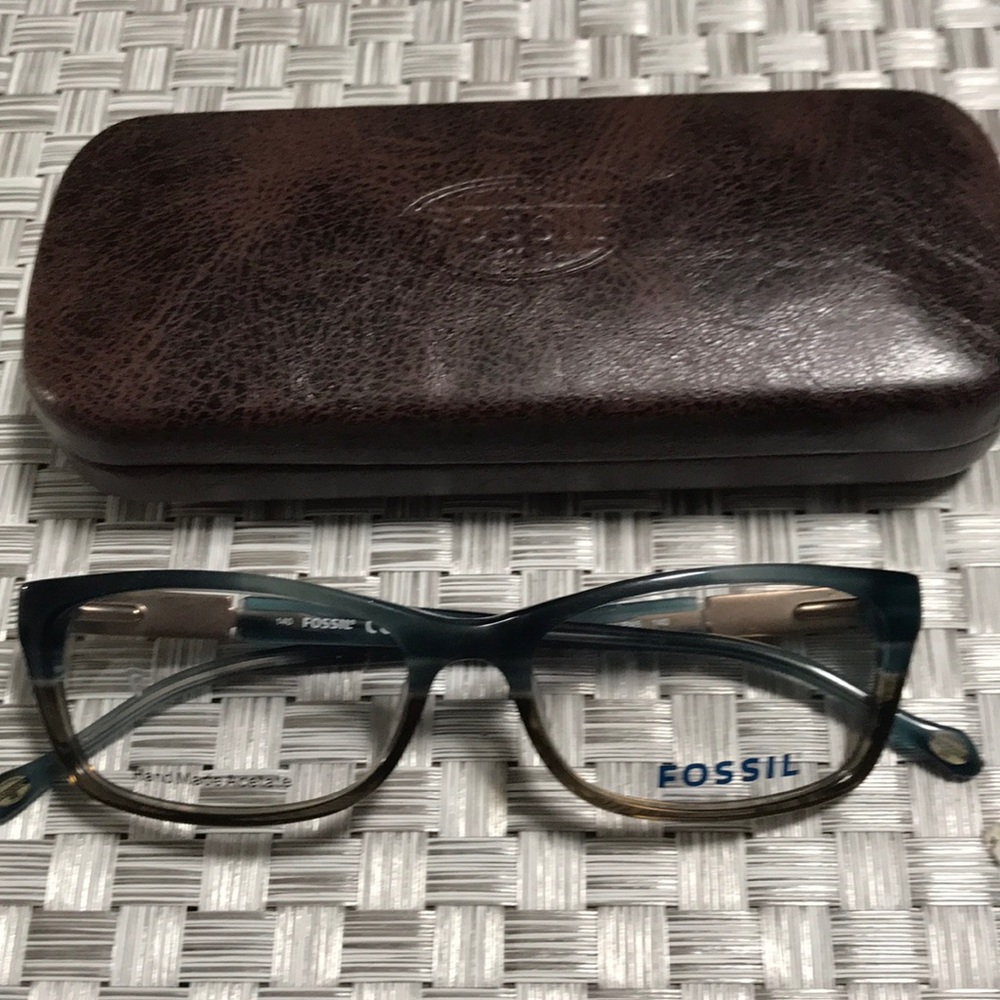 New Authentic Fossil woman Frame
